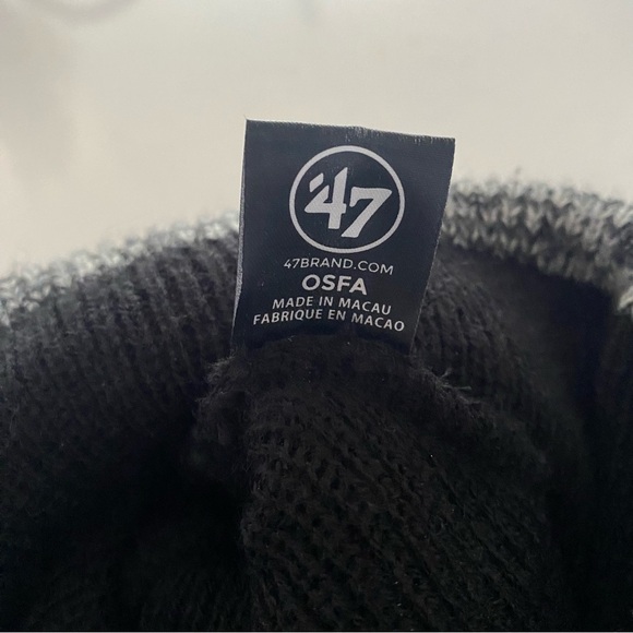 Kansas City Chiefs Embroidered Logo Red, Grey, Black Beanie Hat Chiefs Patch - Picture 6 of 8